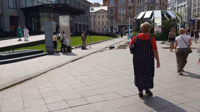 город Москва - улица Кузнецкий Мост. Тропический Сад. Красивые растения и цветы. смотреть онлайн