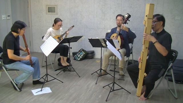 Vivaldi's Mandolin Concerto смотреть онлайн