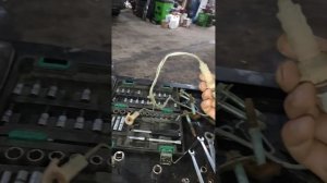 примерно как снять выпускной коллектор на мазда 3 1.6