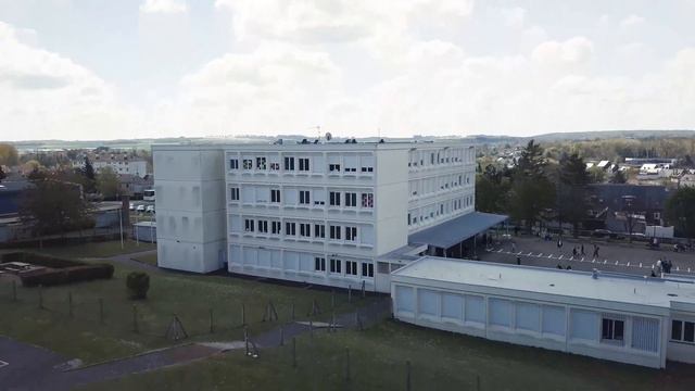 voir le collège autrement - vidéo 4k - drone смотреть онлайн