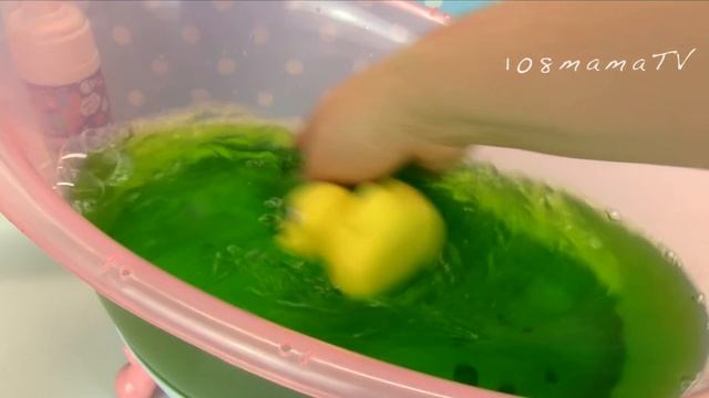 Купаем В Первый Раз Беби Бон Дашу Открываем Сюрприз Хелло Китти Мультики Как Мама 108мама тв смотреть онлайн