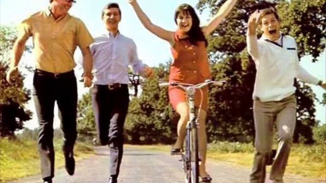 The Seekers Dese Bones Gonna Rise again смотреть онлайн