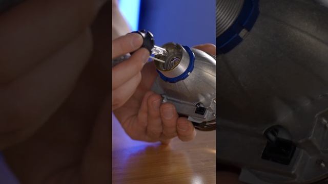 Learn how to install your D2S HID bulbs the correct way ?? смотреть онлайн