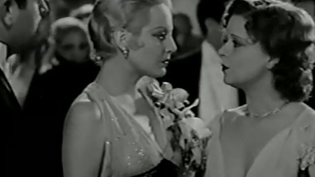 Clara Bow - Fight scene (Call Her Savage 1932) смотреть онлайн