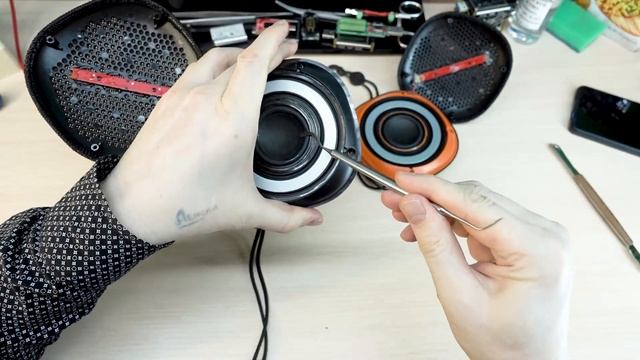BRON BRN-BTSP6-BK Обзор и разбор Bluetooth колонки подключение TWS смотреть онлайн