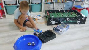 Обзор самого мощного электронного волчка Инфинити Надо Громовой Скакун (Громовой Конь) с часами ?