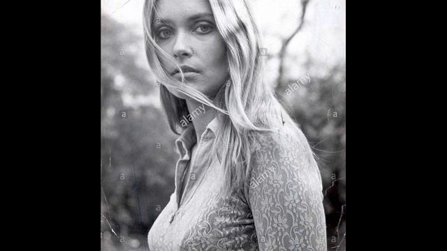 ALEXANDRA BASTEDO смотреть онлайн