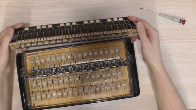 Трудовые будни / Ремонт Баяна "Тульский" (Терка) смотреть онлайн