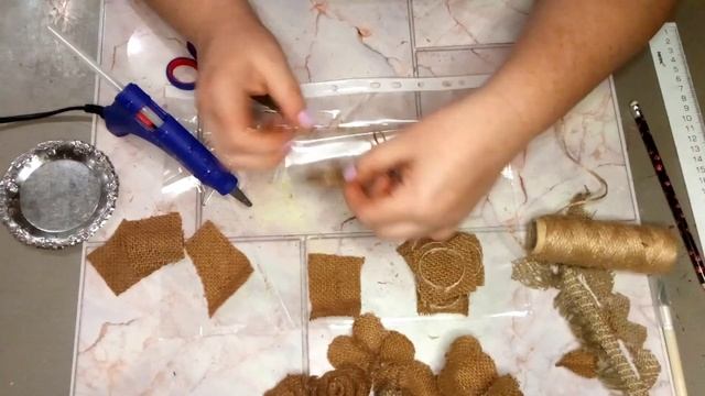 Как сделать панно с цветами из джута и мешковины своими руками. Поделки DIY смотреть онлайн