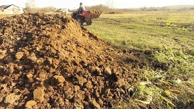 Работа минитрактора задненавесным ковшом с гидравлическим опрокидыванием 2020 смотреть онлайн