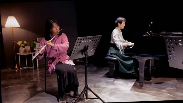 2악장🌸Haydn - PianoTrio In G Major, Hob. XV:15, 3mov./ Étoile Trio(flute, cello, piano)/JS복합문화공간 смотреть онлайн