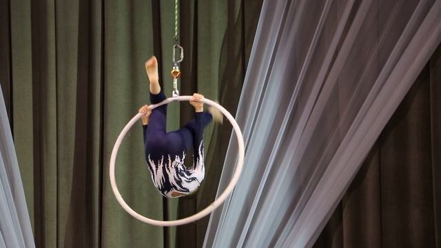 Студия воздушной гимнастики "Жар-птица" - Вязова Милана, 9 лет смотреть онлайн