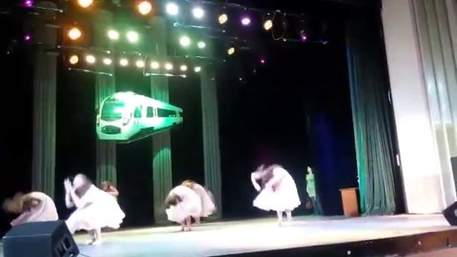 Танец ансамбль "Экспресс", г.Харьков старшая группа смотреть онлайн