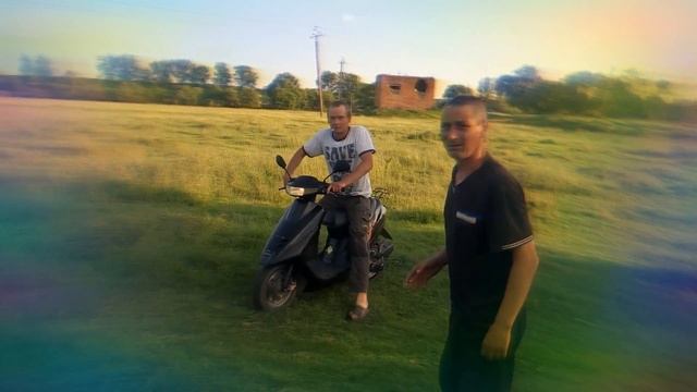 Резвый скутер / Fast scooter / https://youtu.be/c0Y5DcguExU смотреть онлайн