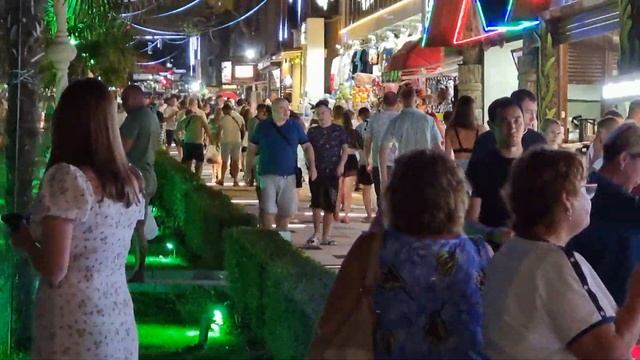 ВЕЧЕРНИЙ КАБАРДИНКА ЦЕНТР. НАРОД ОТДЫХАЕТ. 19 ИЮЛЯ смотреть онлайн