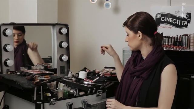 Обзор профессиональной косметики Cinecitta от визажиста Елены Корольковой 1 часть смотреть онлайн