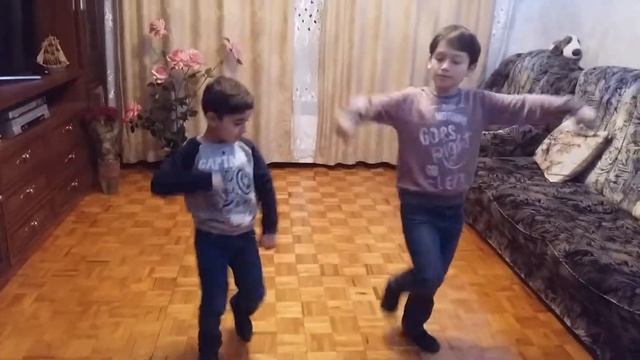 Кавказские Танцы. смотреть онлайн
