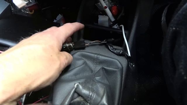 Fitting a New Stereo Head Unit - Vauxhall Combo / Corsa C Stereo Upgrade - COMBO MODS смотреть онлайн