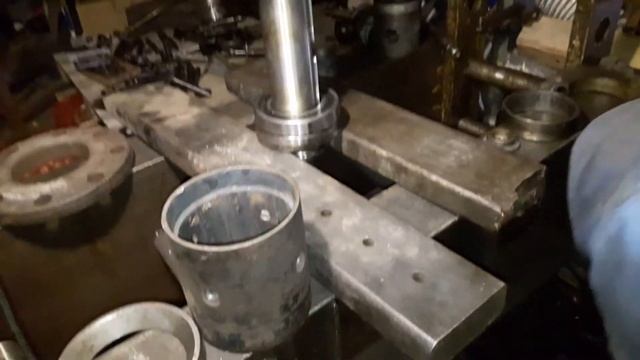 Выпресовываем подшипники червячного вала VTR 13 смотреть онлайн