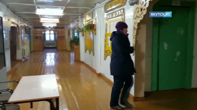 Первая машина с углем прибыла в село Сватай. Запасов должно хватит на двое суток смотреть онлайн