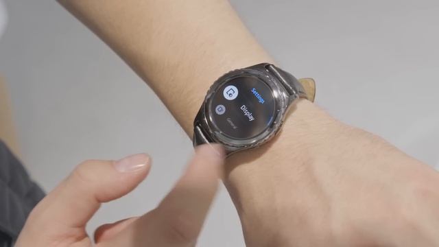 Первый обзор Samsung Gear S2 смотреть онлайн