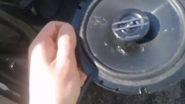 Замена штатной акустики в Ваз 2107 на DL AUDIO Raven 165 смотреть онлайн
