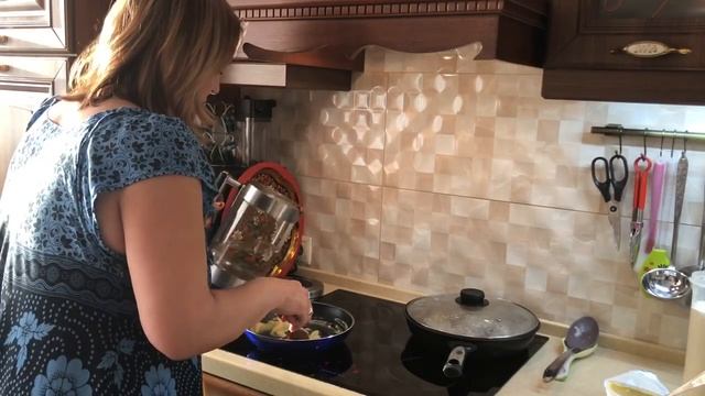 Бифстроганов с макарошками ? смотреть онлайн