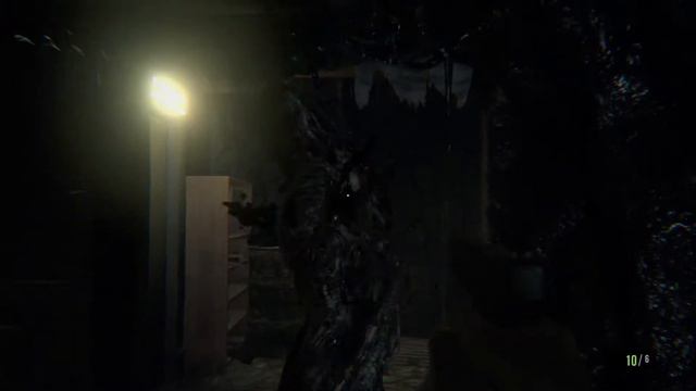 Монстры повсюду (Прохождение RESIDENT EVIL 7 biohazard )#4 смотреть онлайн