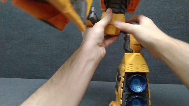 Обзор трансформера Autobot Ark - Kingdom WFC-K30 - Titan class - Hasbro. Музей Р-ТФ. смотреть онлайн