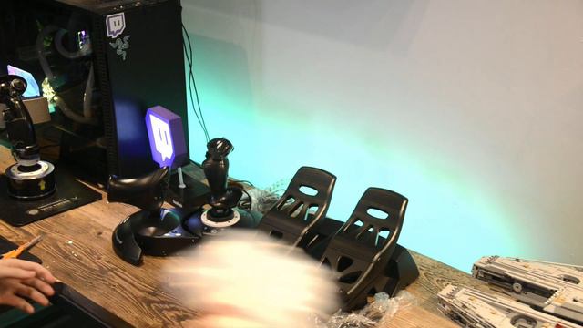 Unboxing the Thrustmaster T.Flight Full Kit X for Xbox! смотреть онлайн