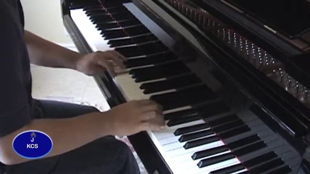Numb (Linkin Park) Played On Piano смотреть онлайн