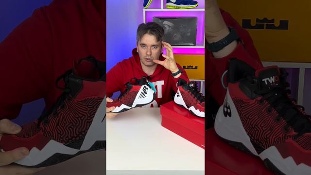 New Balance 2WXY. В этих кроссовках играл Джамал Мюррей и Зак Лавин смотреть онлайн