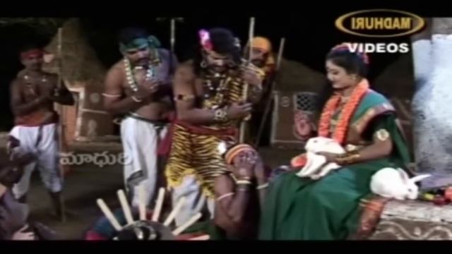 Sri Medaram Sammakka Sarakka Part-1 || Sammakka Sarakka Songs || Madhuri Audios And Videos смотреть онлайн