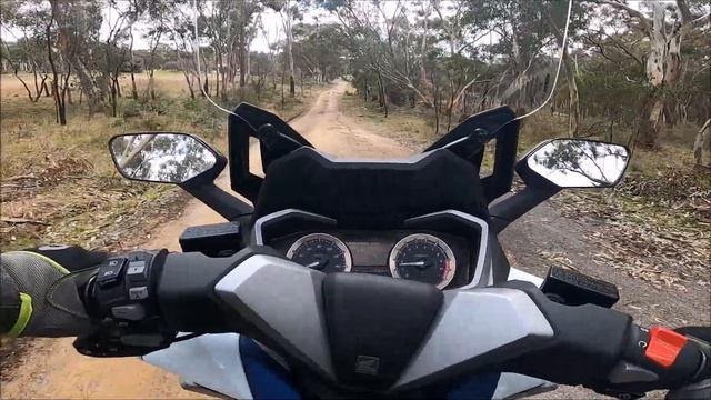 2021 Honda Forza 350 Vs 2021 Honda PCX160 -My Big Review.