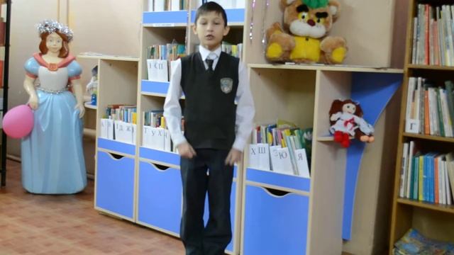 Страна читающая — Руслан Каримов читает произведение «Перемена» Б.В.Заходер смотреть онлайн