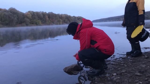 ДОНКИ на ОКЕ НОЧЬЮ / НАЛИМ ЛЮБИТ ЭТУ НАСАДКУ / ПЕРВЫЕ МОРОЗЫ смотреть онлайн