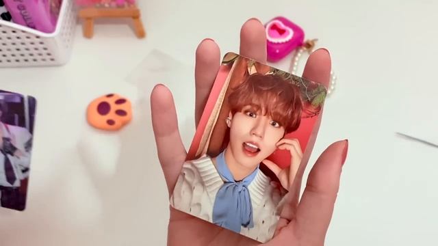 большая распаковка фотокарт stray kids и другого мерча ? kpop collective haul pt.1 смотреть онлайн