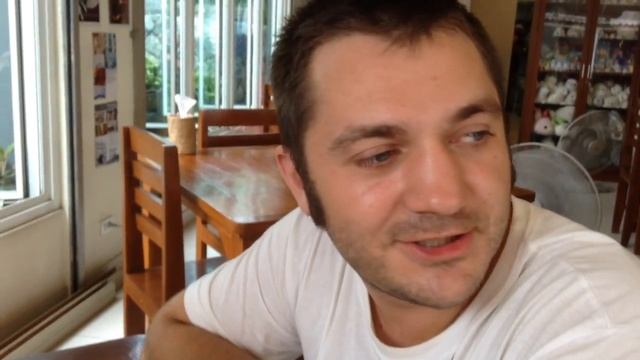 Полдник супчиками том-ям и том-хай в Паттайе -Тайланд 10.2014