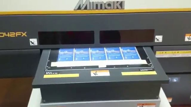 Печать дисконтных карт на УФ принтере смотреть онлайн