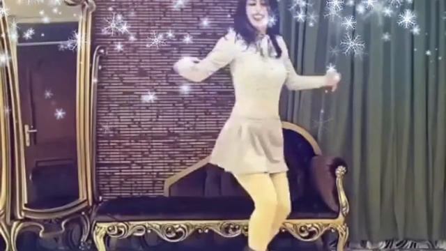 Девушка круто танцует смотреть онлайн