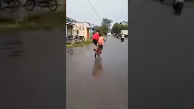 Один велик на двоих смотреть онлайн