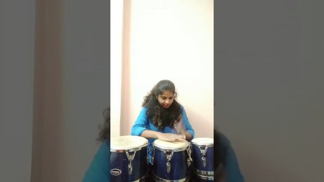 Lekar hum deewana dil- yaadon ki Barat Conga played by Neesha mokal смотреть онлайн