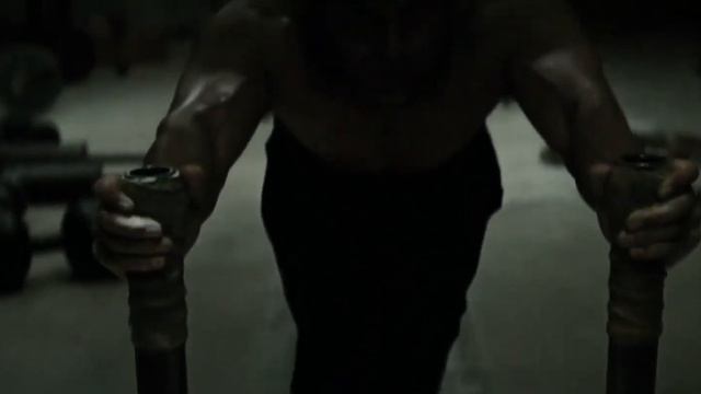 Batman training 180lbs Pull Up & 760lb Squat | Batman v Superman: Dawn of Justice смотреть онлайн