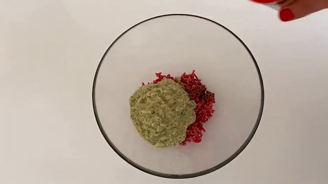 НЕОБЫЧНЫЙ ФАРШ ДЛЯ ПЕРЦА, получается очень вкусно, можно подать на НОВОГОДНИЙ СТОЛ смотреть онлайн