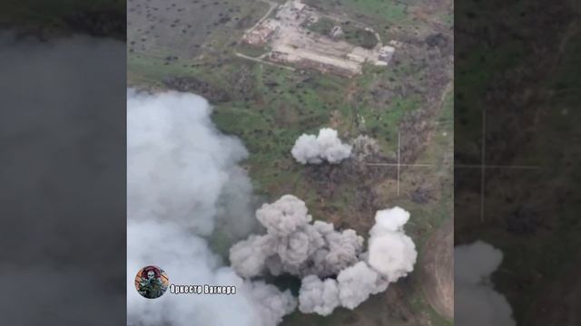 ТОС-1А Солнцепек по позициям ВСУ на подступах к Бахмуту. смотреть онлайн