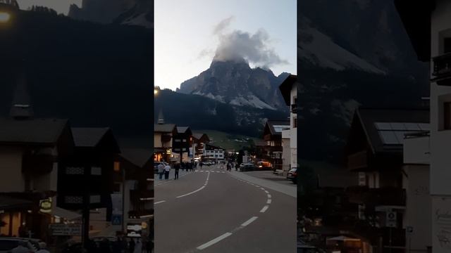 SASSONGHER (CORVARA) VAL BADIA, DOLOMITES, ITALY. смотреть онлайн