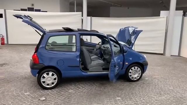 Renault Twingo EditionToujours 1.2i*SERVO*ABS*HUAU=06.22 смотреть онлайн