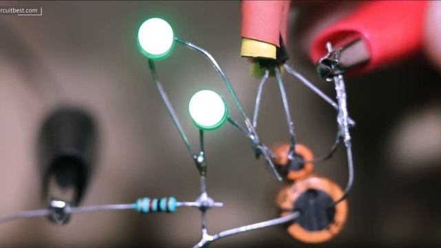 Top 3 Simple LED Flasher Circuits смотреть онлайн