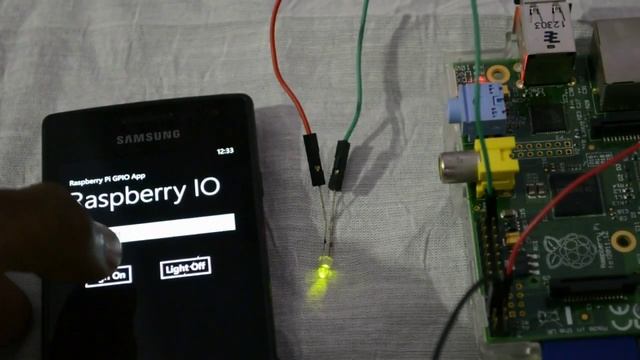 Windows Phone (wp) Application controls Raspberry Pi GPIO - web control (no tutorial) смотреть онлайн