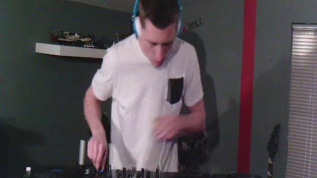 Pioneer CDJ 850 - K , American Audio Flex 100 , Behringer DJX 750 - Tony Woods - Demo (7songs-4min) смотреть онлайн